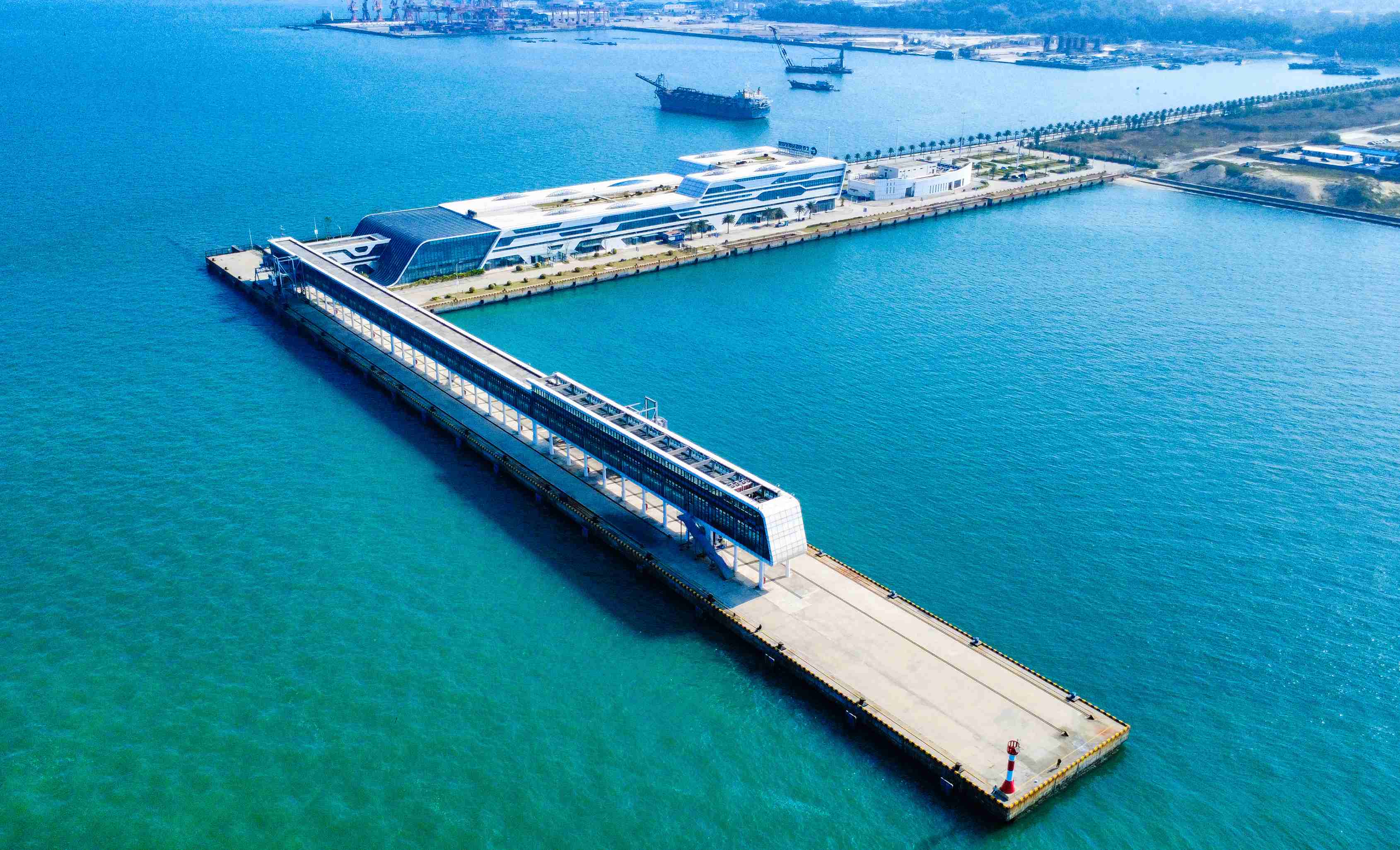 乐成连船 | pg麻将胡了高压岸电系统护航北部湾绿色生长